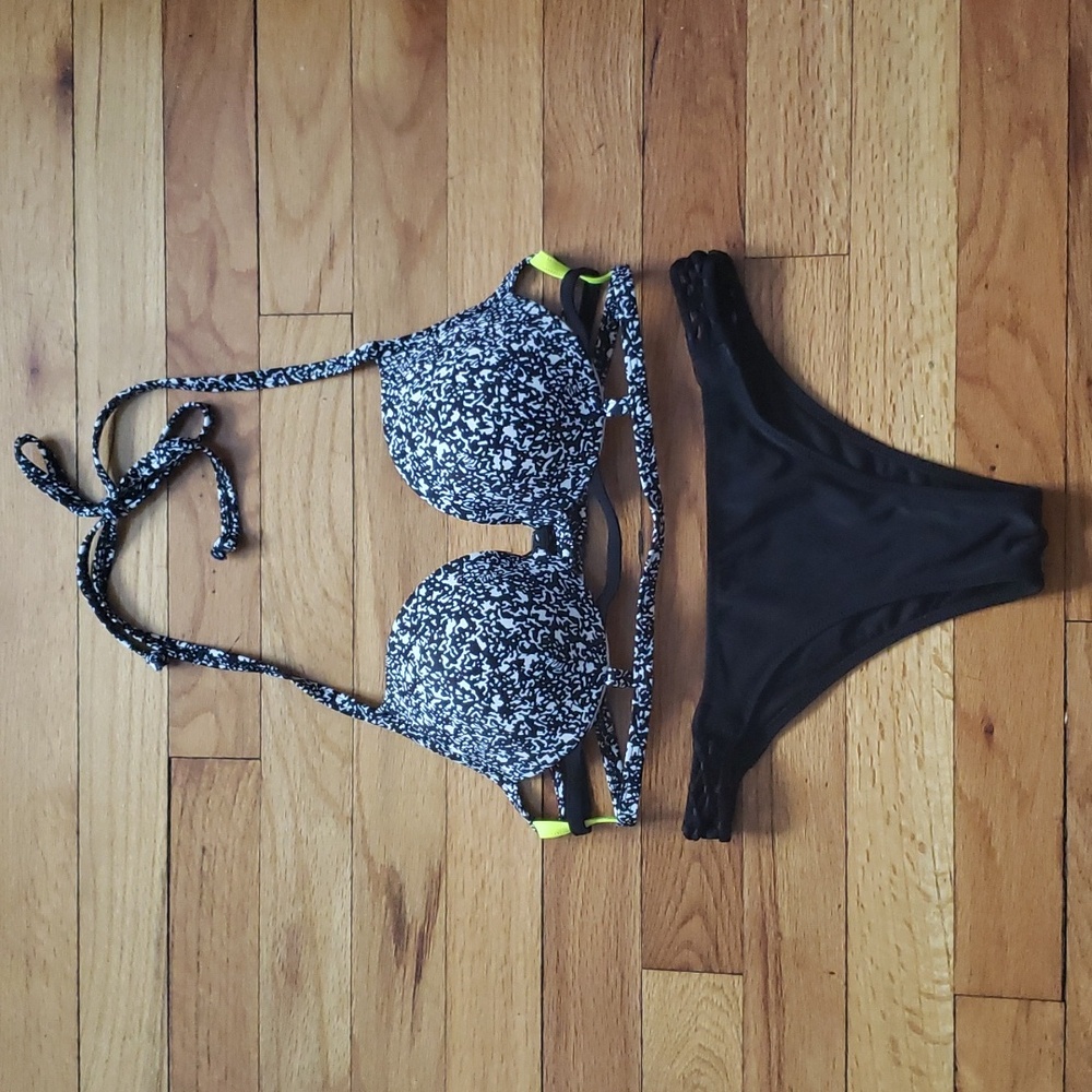 VS push-up bikini